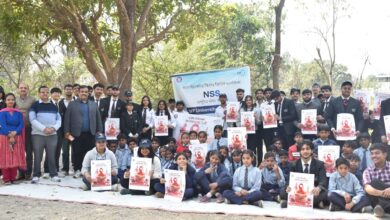 डीआईटी विश्वविद्यालय ने सात दिवसीय एनएसएस विशेष शिविर और निःशुल्क नेत्र जांच शिविर का आयोजन किया