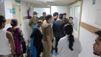 इश्क की खुनी जंग, प्रेमी-प्रेमिका ने एक-दूसरे पर चाकू से किए ताबड़तोड़ वार