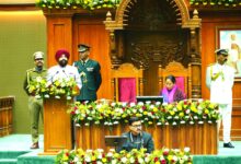 विपक्ष के हंगामे बहिर्गमन के बीच राज्यपाल का हुआ अभिभाषण