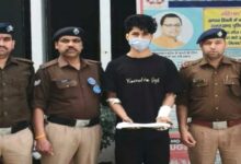 छात्रा ने दूसरे के साथ देखा तो रेत दिया गला, 60 टांके लगे, गिरफ्तार छात्रा ने दूसरे के साथ देखा तो रेत दिया गला, 60 टांके लगे, गिरफ्तार