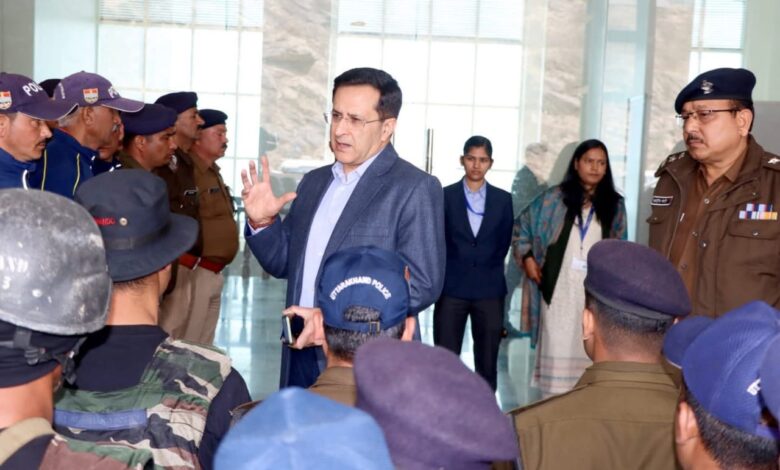 विधानसभा बजट सत्र की सुरक्षा में तैनात जवानों से महानिदेशक ने किया सीधा संवाद, सुनीं चुनौतियां और लिया महत्वपूर्ण फीडबैक