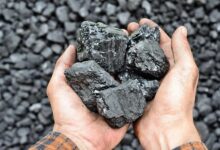 युद्ध के बीच गैस की किल्लत, बाजार में मुस्कुराया कोयला