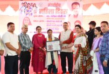 कैबिनेट मंत्री गणेश जोशी ने नारी शक्ति सम्मान से किया मातृशक्ति को सम्मानित