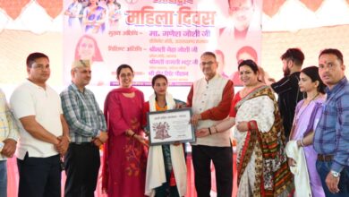 कैबिनेट मंत्री गणेश जोशी ने नारी शक्ति सम्मान से किया मातृशक्ति को सम्मानित