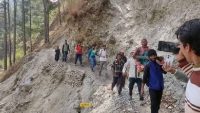 देवाल के ऐरठा गांव में आजादी के 78 वर्ष बाद भी नहीं पहुंची सड़क, ग्रामीणों ने आंदोलन की दी चेतावनी