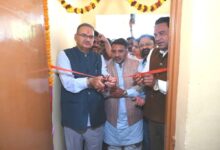 स्थानीय लोगों को अब अपने ही क्षेत्र में बेहतर प्राथमिक स्वास्थ्य सेवाएं उपलब्ध होंगी : जोशी स्थानीय लोगों को अब अपने ही क्षेत्र में बेहतर प्राथमिक स्वास्थ्य सेवाएं उपलब्ध होंगी : जोशी