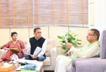 प्रदेश में शहीद द्वार व स्मारकों के लिए बजट जारी, सैनिक कल्याण मंत्री गणेश जोशी ने दिए निर्माण कार्य में तेजी के निर्देश प्रदेश में शहीद द्वार व स्मारकों के लिए बजट जारी, सैनिक कल्याण मंत्री गणेश जोशी ने दिए निर्माण कार्य में तेजी के निर्देश