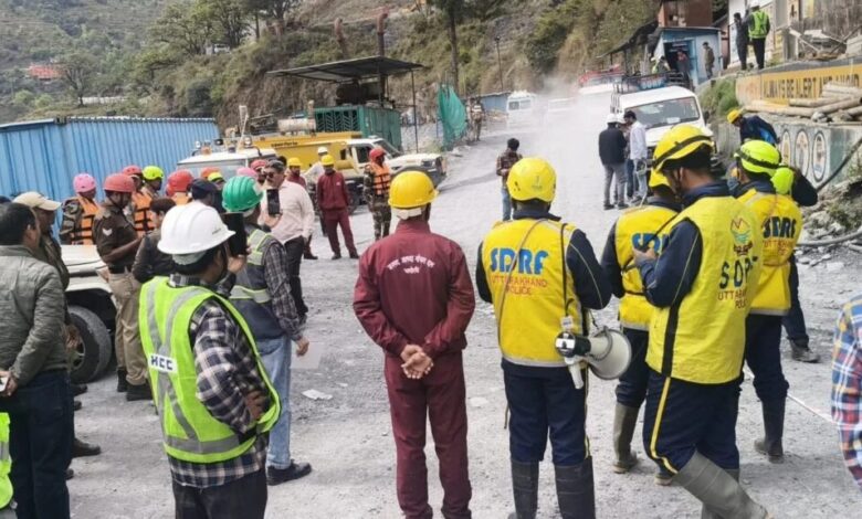 चारधाम यात्रा-2026 से पूर्व चमोली में प्रशासन-पुलिस का मेगा मॉक ड्रिल, ‘जीरो रिस्पांस टाइम’ और समन्वित रेस्क्यू की व्यापक परख