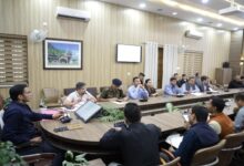 सभी अधिकारी अपने-अपने दायित्वों को भलीभांति समझ लें आपसी समन्वय से व्यवस्था बनाना सुनिश्चित करें ताकि कार्यक्रम के दिवस किसी प्रकार की अव्यवस्था न होने पाए : डीएम सभी अधिकारी अपने-अपने दायित्वों को भलीभांति समझ लें आपसी समन्वय से व्यवस्था बनाना सुनिश्चित करें ताकि कार्यक्रम के दिवस किसी प्रकार की अव्यवस्था न होने पाए : डीएम