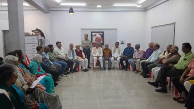 माटी कला को बढ़ावा देने और राजनीतिक भागीदारी पर जोर माटी कला को बढ़ावा देने और राजनीतिक भागीदारी पर जोर