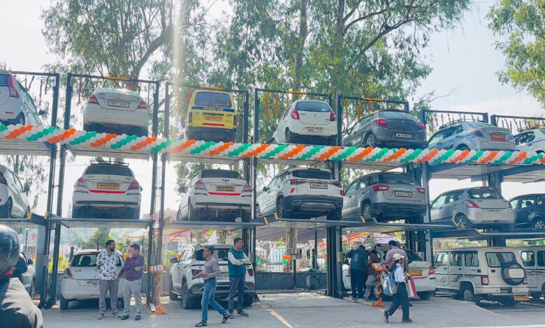 परेडग्राउंड आटोमेटेड पार्किंग जनमानस को विधिवत् समर्पित; मा0 मुख्यमंत्री ने किया लोकार्पण