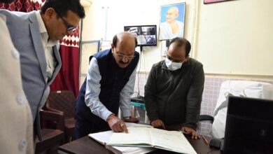 स्वास्थ्य सेवाओं पर मंत्री सुबोध उनियाल की पैनी नजर, नंदगांव सीएचसी में औचक जांच