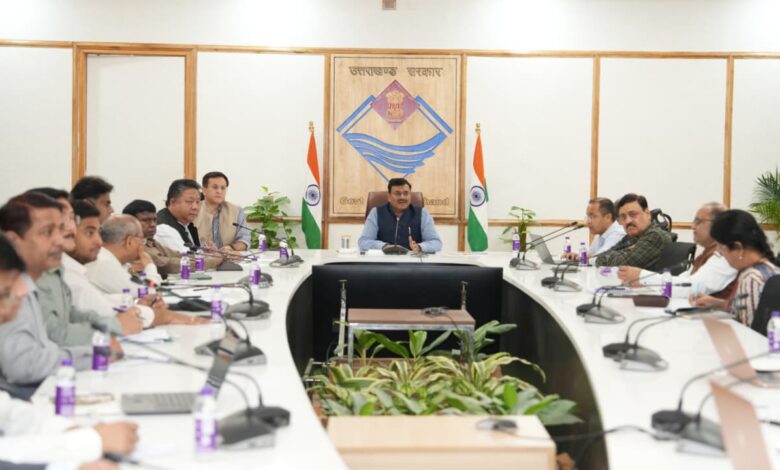 गैस, ईंधन व आवश्यक वस्तुओं की पर्याप्त आपूर्ति सुनिश्चित, पैनिक होने की आवश्यकता नहीं : मुख्य सचिव