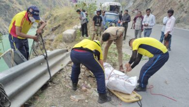सिंघताली के पास नदी से अज्ञात शव बरामद