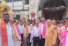 भगवान महावीर की 2624 वी जयंती का भव्य महोत्सव शोभायात्रा ढोल नगाड़े बैंड बाजे और पुष्प वर्षा के साथ सम्पन्न