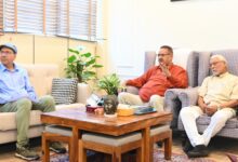 कैबिनेट मंत्री गणेश जोशी ने शौर्य सैनिक सम्मान समारोह की तैयारियों को लेकर की बैठक कैबिनेट मंत्री गणेश जोशी ने शौर्य सैनिक सम्मान समारोह की तैयारियों को लेकर की बैठक