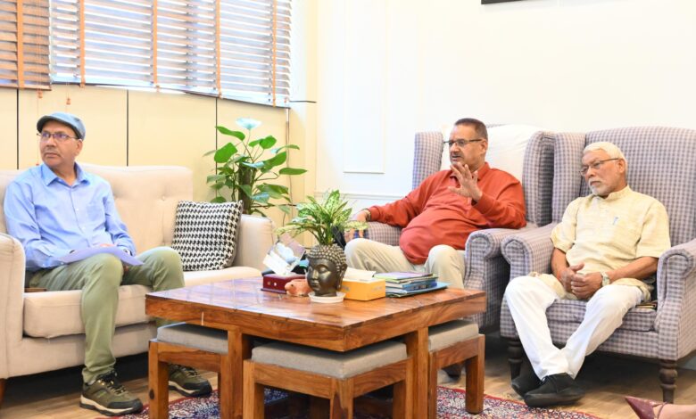 कैबिनेट मंत्री गणेश जोशी ने शौर्य सैनिक सम्मान समारोह की तैयारियों को लेकर की बैठक