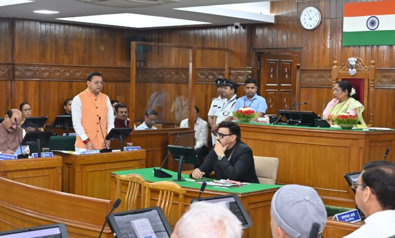 मुख्यमंत्री धामी बोले, महिला सशक्तिकरण के प्रयासों पर न हो किसी भी प्रकार की राजनीति