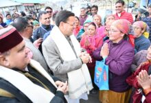 मुख्यमंत्री धामी पहुंचे भारत के प्रथम सीमांत गांव माणा