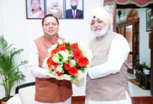 सीएम धामी से श्री हेमकुंट साहिब प्रबंधन ट्रस्ट के अध्यक्ष  नरेंद्र जीत सिंह बिंद्रा ने की मुलाकात, यात्रा को लेकर कई व्यवस्थाओं पर की चर्चा