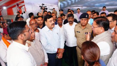 सीएम धामी ने गढ़ी कैंट स्थित जसवंत ग्राउंड पहुंचकर तैयारियों का निरीक्षण किया सीएम धामी ने गढ़ी कैंट स्थित जसवंत ग्राउंड पहुंचकर तैयारियों का निरीक्षण किया