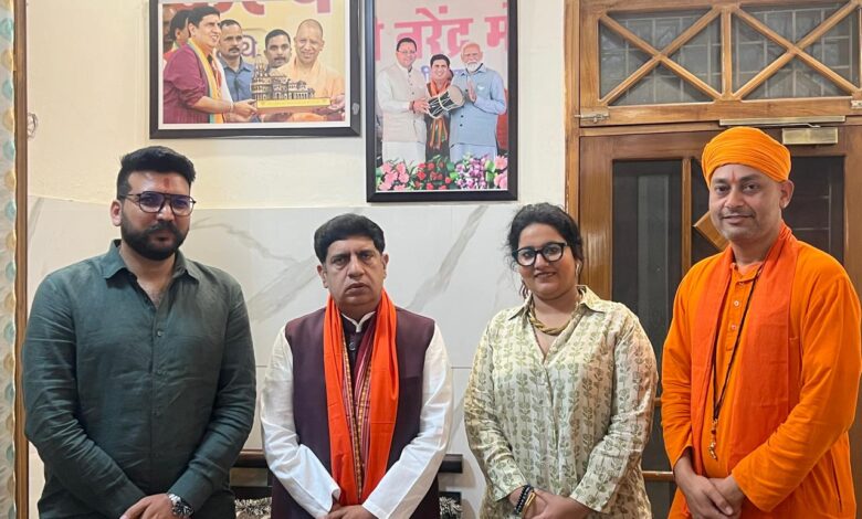 परिहवन मंत्री प्रदीप बत्रा से मिले सनातन महापरिषद भारत संस्था के पदाधिकारी परिहवन मंत्री प्रदीप बत्रा से मिले सनातन महापरिषद भारत संस्था के पदाधिकारी