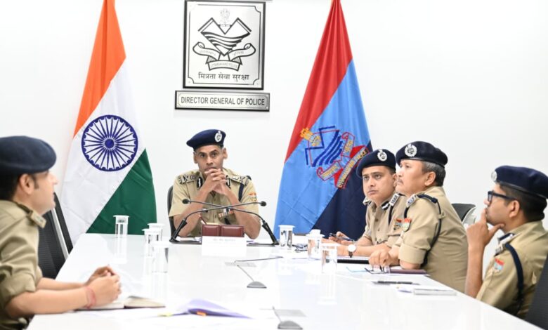 एडीजी लॉ एंड ऑर्डर ने की कानून व्यवस्था की विस्तृत समीक्षा- सत्यापन, महिला सुरक्षा और ‘ऑपरेशन स्माइल’ पर दिए कड़े निर्देश एडीजी लॉ एंड ऑर्डर ने की कानून व्यवस्था की विस्तृत समीक्षा- सत्यापन, महिला सुरक्षा और ‘ऑपरेशन स्माइल’ पर दिए कड़े निर्देश