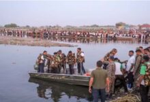 वृंदावन नाव हादसा: दो शव मिलने से मृतकों की संख्या बढ़कर 13 हुई, तीन लोग अभी भी लापता वृंदावन नाव हादसा: दो शव मिलने से मृतकों की संख्या बढ़कर 13 हुई, तीन लोग अभी भी लापता