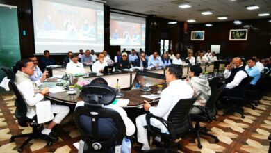 प्रधानमंत्री ग्राम सड़क योजना (पीएमजीएसवाई) के अंतर्गत निर्मित सड़कों के रख-रखाव के लिए संबंधित विभागों की एक समन्वय समिति गठित की जाए प्रधानमंत्री ग्राम सड़क योजना (पीएमजीएसवाई) के अंतर्गत निर्मित सड़कों के रख-रखाव के लिए संबंधित विभागों की एक समन्वय समिति गठित की जाए