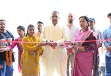 कैबिनेट मंत्री गणेश जोशी ने मसूरी विधानसभा क्षेत्र के अंतर्गत ग्राम मकडेती में नव निर्मित 5 दुकानों का लोकार्पण किया