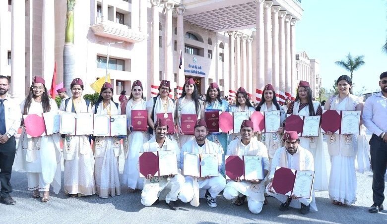 उत्तराखंड तकनीकी विश्वविद्यालय के दीक्षांत समारोह में छाया रहा जी. आर. डी संस्थान