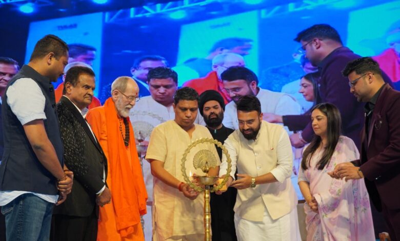 तुलाज़ इंस्टीट्यूट ने उत्तराखंड का सबसे बड़ा युवा सम्मेलन ‘छात्र संसद 2026’ रस्किन बॉन्ड फाउंडेशन के सहयोग से किया आयोजित