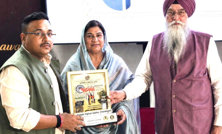 जांच के लिए विशिष्ट उत्कृष्टता पुरस्कार से सम्मानित हुए देहरादून के डिटेक्टिव देव