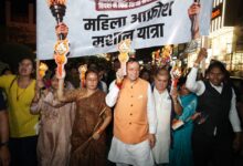 देहरादून में सीएम धामी के नेतृत्व में महिला आक्रोश मशाल यात्रा में उमड़ा जनसैलाब