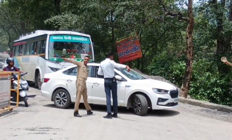 चारधाम यात्राः परिवहन विभाग की तैयारियां अंतिम चरण में, 16 अप्रैल से हाईटेक चेक पोस्ट होंगे सक्रिय चारधाम यात्राः परिवहन विभाग की तैयारियां अंतिम चरण में, 16 अप्रैल से हाईटेक चेक पोस्ट होंगे सक्रिय