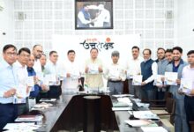 मुख्यमंत्री धामी ने ‘सौर जागरूकता स्मारिका पुस्तिका’ का किया विमोचन मुख्यमंत्री धामी ने ‘सौर जागरूकता स्मारिका पुस्तिका’ का किया विमोचन