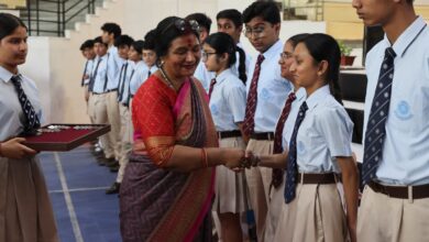 माही भाटिया और यश पाठक बने हेड गर्ल एवं स्कूल कैप्टन