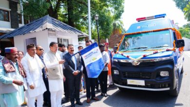 मुख्यमंत्री धामी ने एचडीएफसी बैंक द्वारा प्रदत्त 4 अत्याधुनिक एम्बुलेंस का किया फ्लैग ऑफ