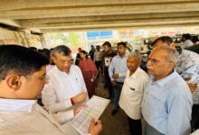 मोहकमपुर की बदहाल व्यवस्थाओं पर मेयर सौरभ थपलियाल सख्त, सभी विभागों को दिए तत्काल कार्य पूर्ण करने के निर्देश