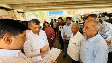 मोहकमपुर की बदहाल व्यवस्थाओं पर मेयर सौरभ थपलियाल सख्त, सभी विभागों को दिए तत्काल कार्य पूर्ण करने के निर्देश