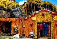 हिमालय की दिव्य वादियों में गूंजे “हर-हर महादेव” के जयकारे, चतुर्थ केदार श्री रुद्रनाथ मंदिर के कपाट श्रद्धालुओं के लिए विधि-विधान के साथ खुले हिमालय की दिव्य वादियों में गूंजे “हर-हर महादेव” के जयकारे, चतुर्थ केदार श्री रुद्रनाथ मंदिर के कपाट श्रद्धालुओं के लिए विधि-विधान के साथ खुले