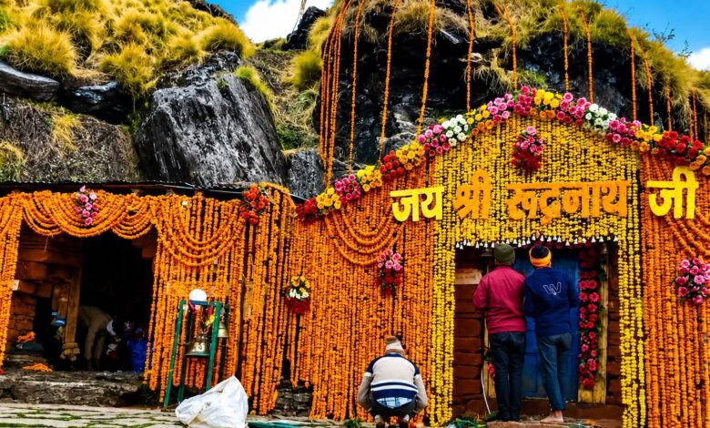 हिमालय की दिव्य वादियों में गूंजे “हर-हर महादेव” के जयकारे, चतुर्थ केदार श्री रुद्रनाथ मंदिर के कपाट श्रद्धालुओं के लिए विधि-विधान के साथ खुले