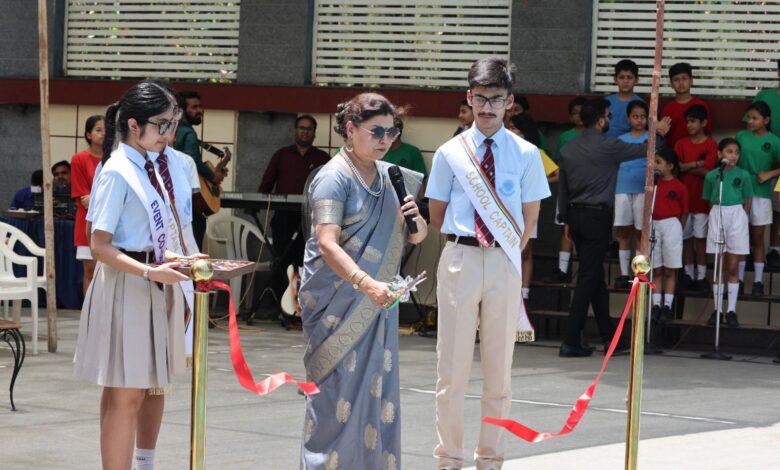 आर्यन स्कूल में वार्षिक एक्वाटिक मीट का आयोजन, खेल भावना और टीम स्पिरिट का शानदार प्रदर्शन