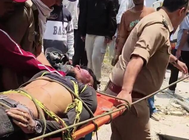 बद्रीनाथ हाईवे पर गौचर – कर्णप्रयाग के मध्य गलनाऊं में दर्दनाक हादसा, बाइक खाई में गिरी, असम के रहने वाले युवक की मौत, दूसरा युवक घायल बद्रीनाथ हाईवे पर गौचर – कर्णप्रयाग के मध्य गलनाऊं में दर्दनाक हादसा, बाइक खाई में गिरी, असम के रहने वाले युवक की मौत, दूसरा युवक घायल