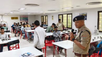 विंडलास बायोटेक में यातायात जागरूकता कार्यक्रम का आयोजन, कर्मचारियों को सिखाए सड़क सुरक्षा के नियम