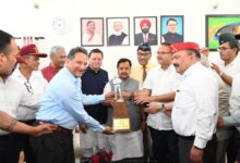 सैनिक कल्याण मंत्री गणेश जोशी के नेतृत्व में रिटायर्ड सैन्य अधिकारियों ने भाजपा के राष्ट्रीय अध्यक्ष नितिन नवीन से की भेंट सैनिक कल्याण मंत्री गणेश जोशी के नेतृत्व में रिटायर्ड सैन्य अधिकारियों ने भाजपा के राष्ट्रीय अध्यक्ष नितिन नवीन से की भेंट