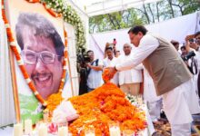 केंद्रीय रक्षा मंत्री राजनाथ सिंह व सीएम धामी ने प्रसिद्ध निशानेबाज़ एवं पद्मश्री स्व. जसपाल राणा के त्रयोदशी संस्कार में शामिल होकर स्वर्गीय जसपाल राणा को श्रद्धांजलि अर्पित की केंद्रीय रक्षा मंत्री राजनाथ सिंह व सीएम धामी ने प्रसिद्ध निशानेबाज़ एवं पद्मश्री स्व. जसपाल राणा के त्रयोदशी संस्कार में शामिल होकर स्वर्गीय जसपाल राणा को श्रद्धांजलि अर्पित की