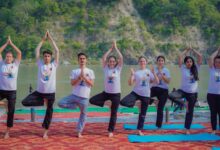 स्वर्गाश्रम ट्रस्ट ने गंगा घाट पर 12वां अंतर्राष्ट्रीय योग दिवस 2026 मनाया स्वर्गाश्रम ट्रस्ट ने गंगा घाट पर 12वां अंतर्राष्ट्रीय योग दिवस 2026 मनाया