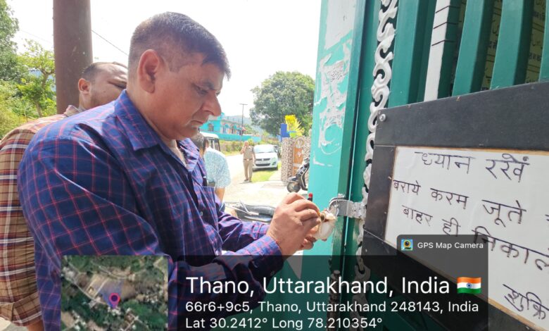 बिना अनुमति संचालित मस्जिद-मदरसा भवन पर एमडीडीए का शिकंजा