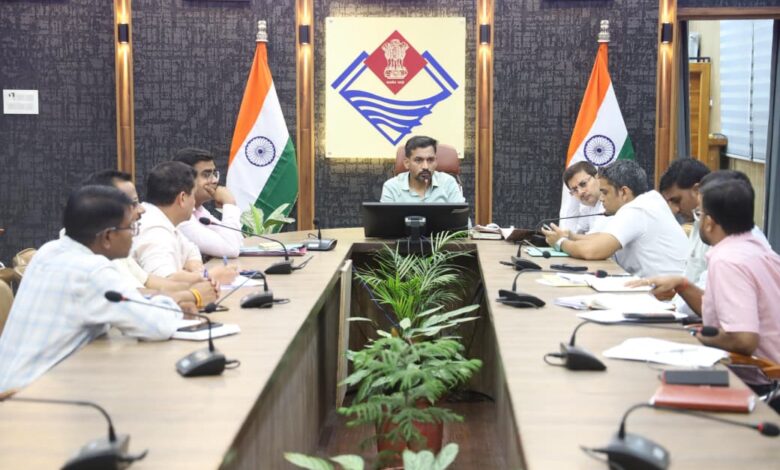 मानसून से पहले जलभराव वाले संवेदनशील स्थलों पर समस्या का करें त्वरित समाधानः डीएम
